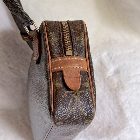 Louis Vuitton Monogram Pochette Marly Bandolier - Picture 8 of 15